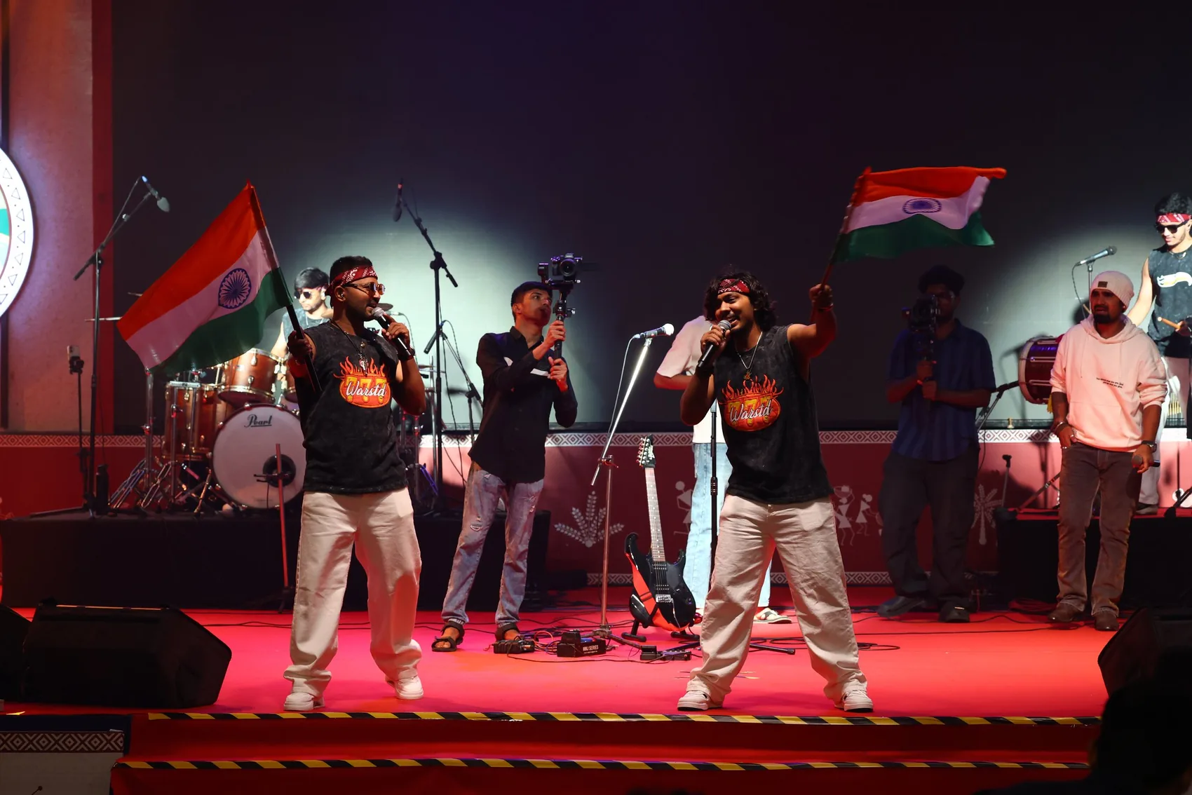 Independence Day set, tricolour flying